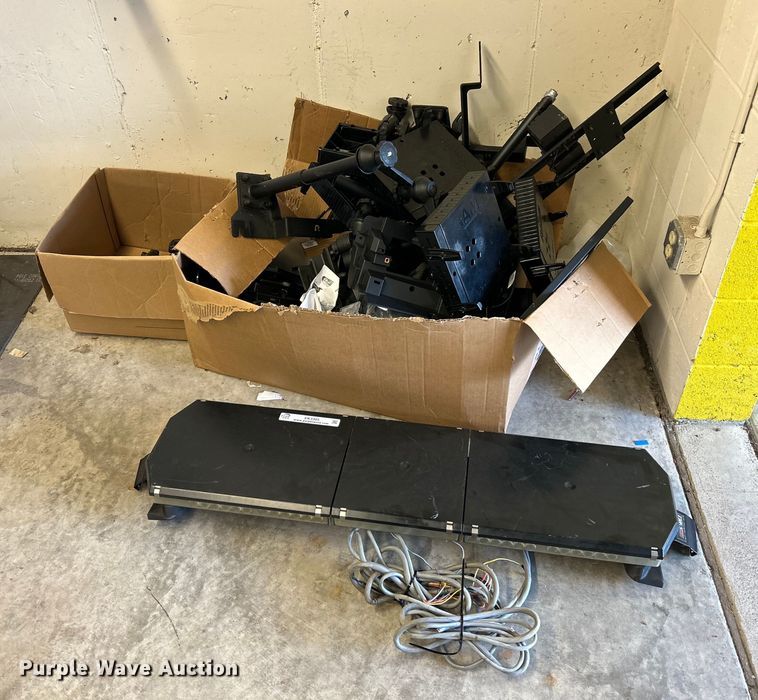 image for item EK3305 Police equipment