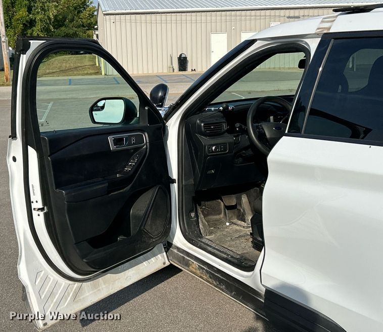 image for item EK3321 2020 Ford Explorer  Police Interceptor SUV