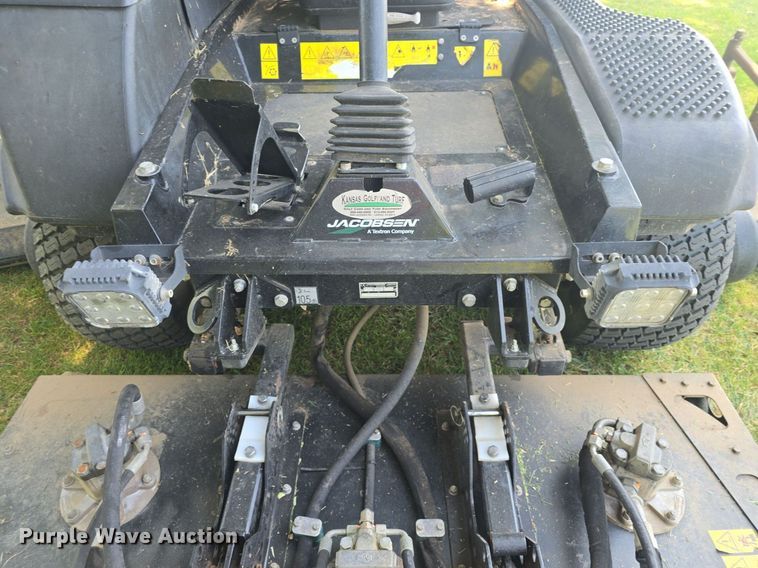 image for item EK6425 2017 Jacobsen HR600 lawn mower