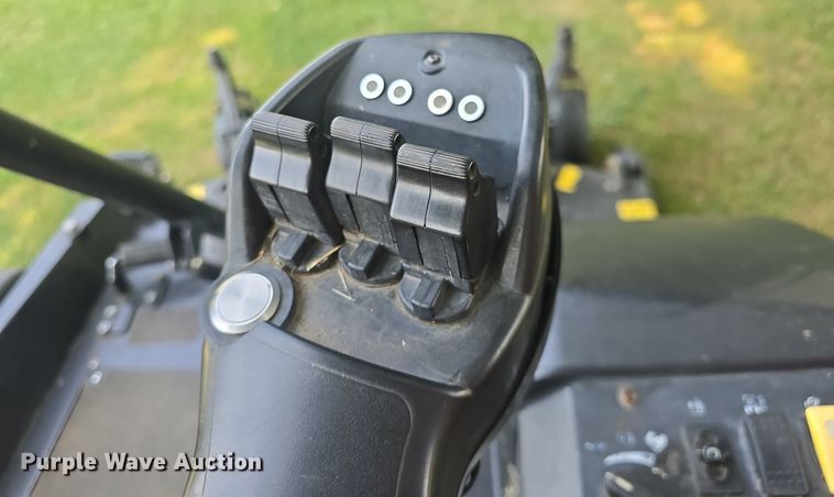 image for item EK6425 2017 Jacobsen HR600 lawn mower