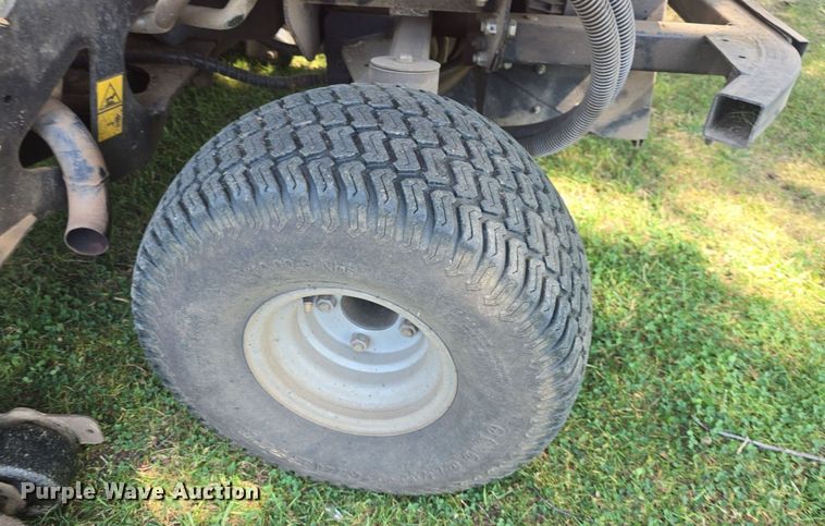 image for item EK6425 2017 Jacobsen HR600 lawn mower