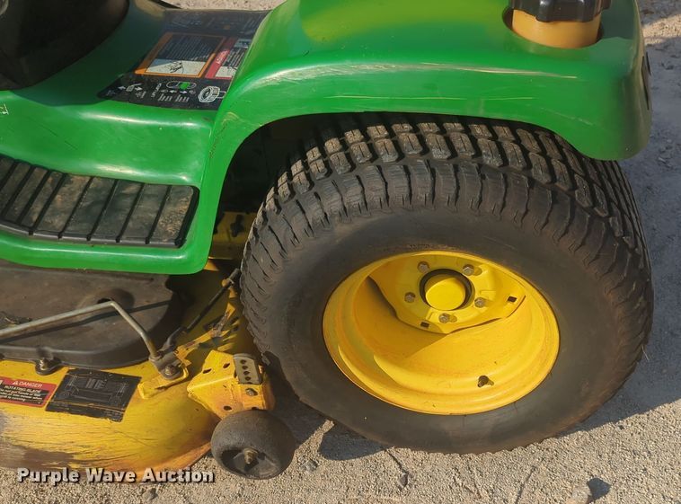 image for item EQ2186 John Deere GT235 lawn mower