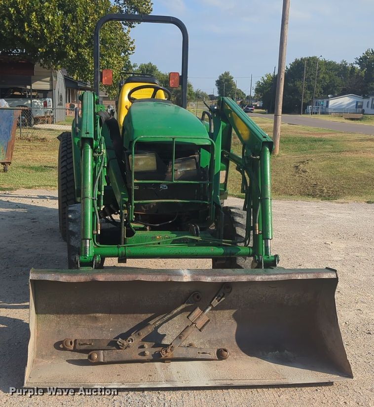 image for item EQ2187 1999 John Deere 4400 MFWD tractor