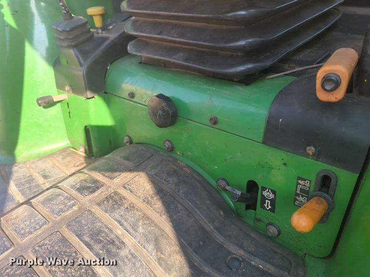 image for item EQ2187 1999 John Deere 4400 MFWD tractor