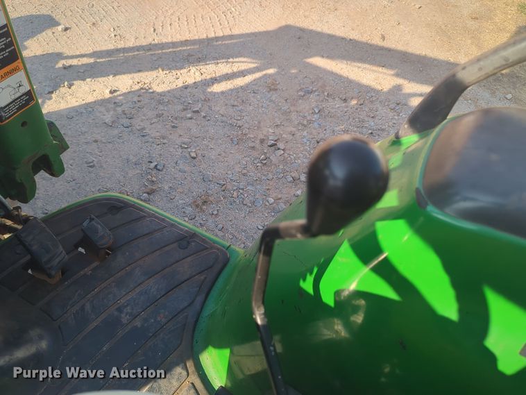 image for item EQ2187 1999 John Deere 4400 MFWD tractor