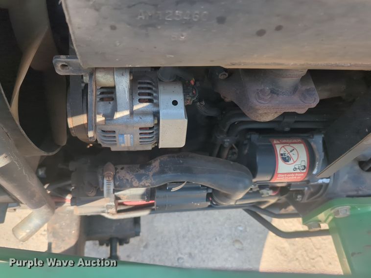 image for item EQ2187 1999 John Deere 4400 MFWD tractor