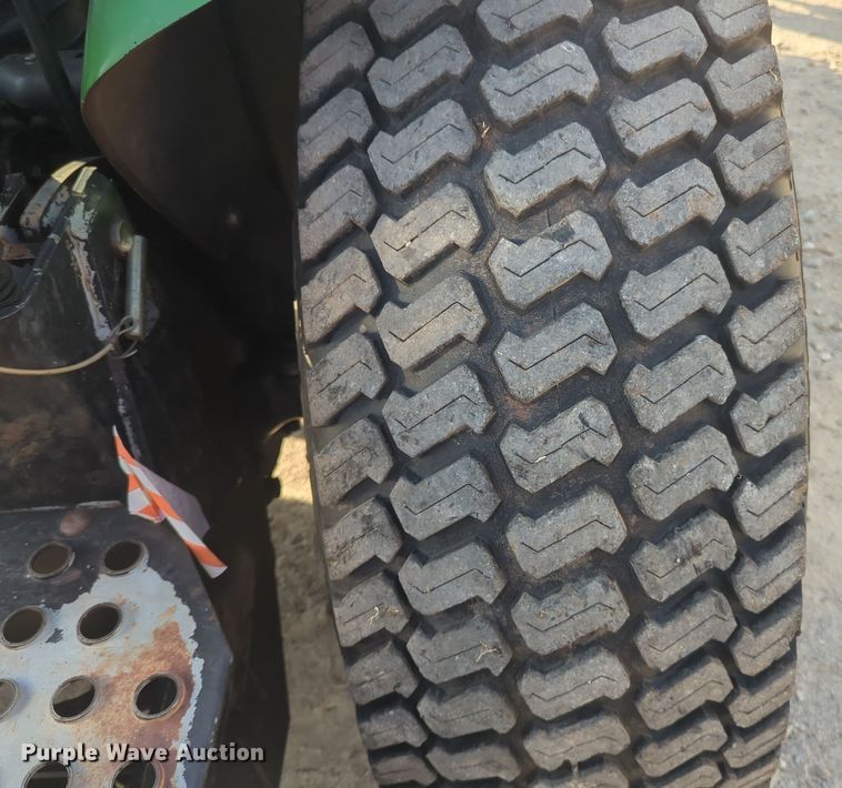 image for item EQ2187 1999 John Deere 4400 MFWD tractor