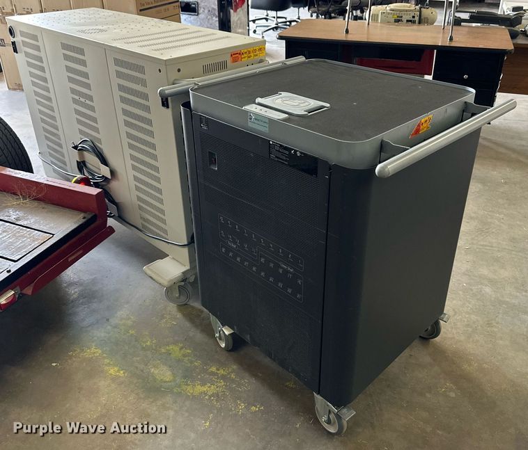 image for item IB9497 (2) charging carts