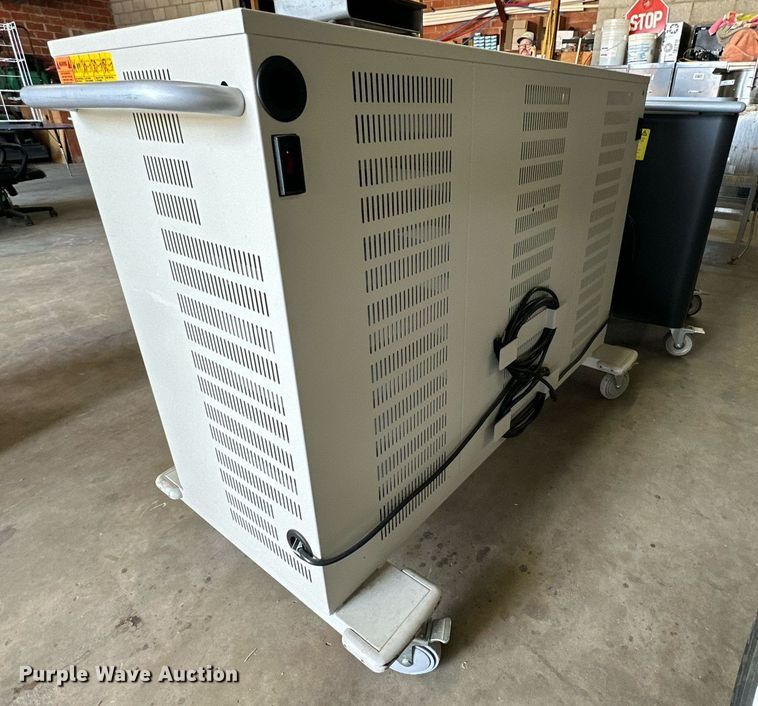 image for item IB9497 (2) charging carts