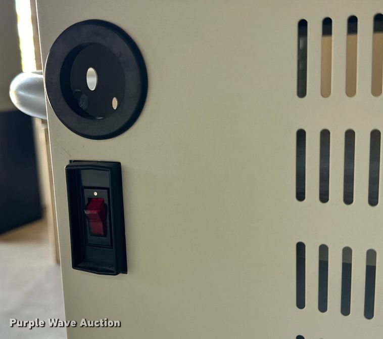 image for item IB9497 (2) charging carts