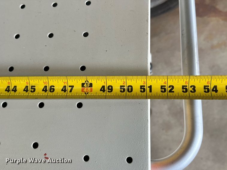 image for item IB9497 (2) charging carts