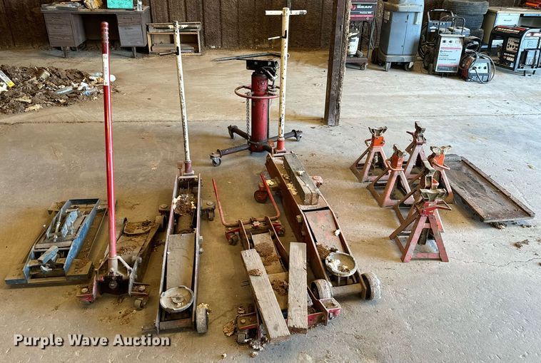 image for item IE9074 Automotive jacks