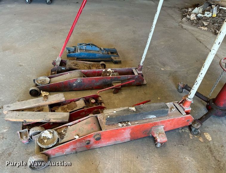 image for item IE9074 Automotive jacks