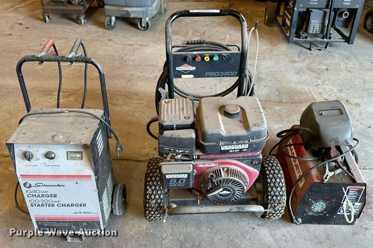 image for item IE9076 Tools