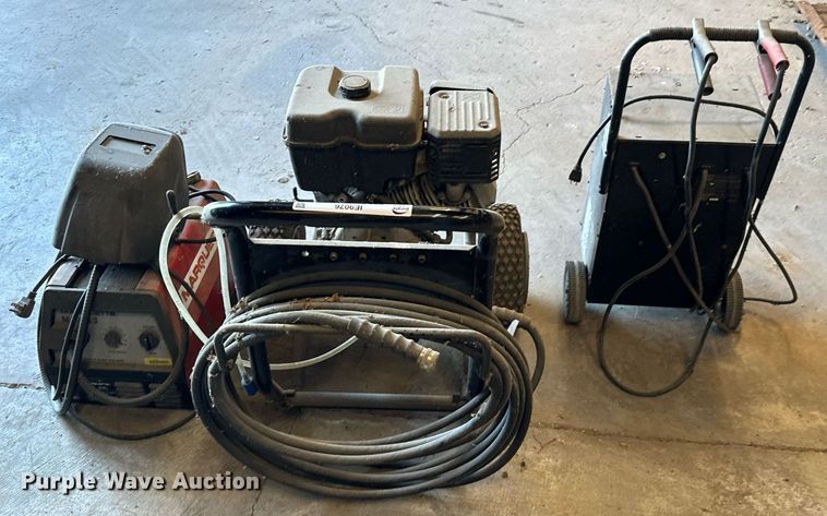 image for item IE9076 Tools