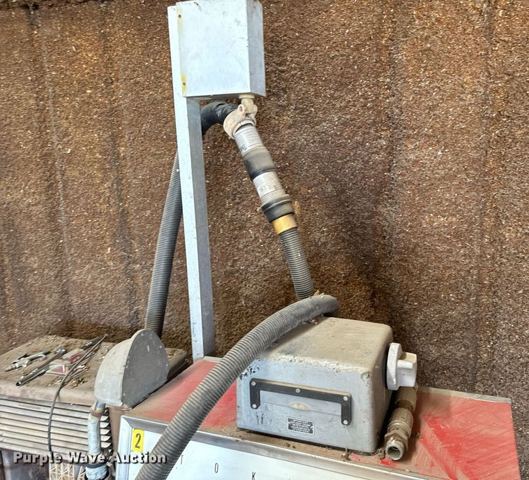 image for item IE9077 (2) gas pumps