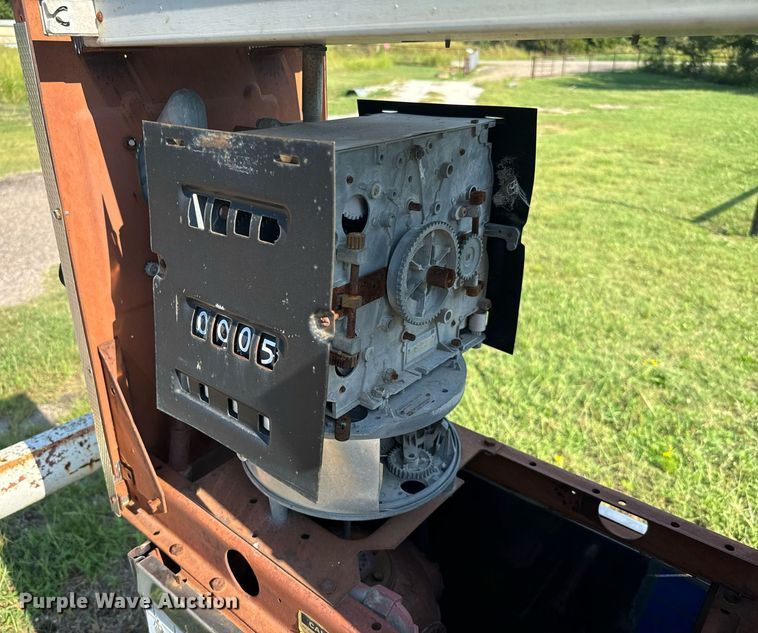 image for item IE9077 (2) gas pumps