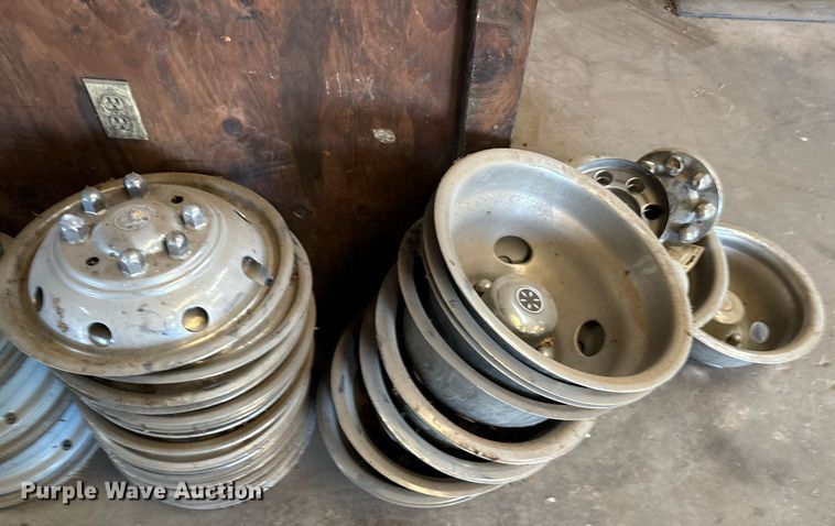 image for item IE9079 Wheels