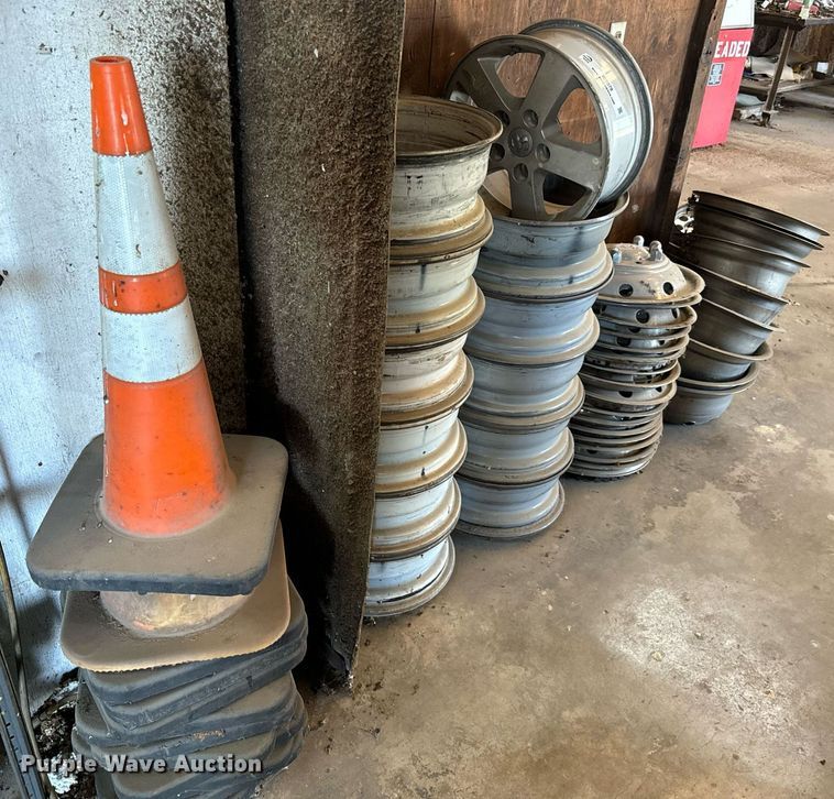 image for item IE9079 Wheels