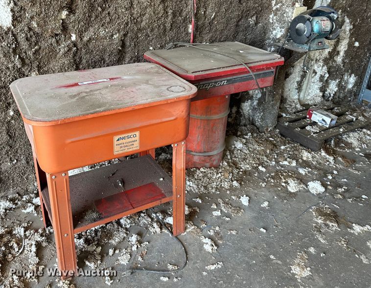 image for item IE9081 Tools