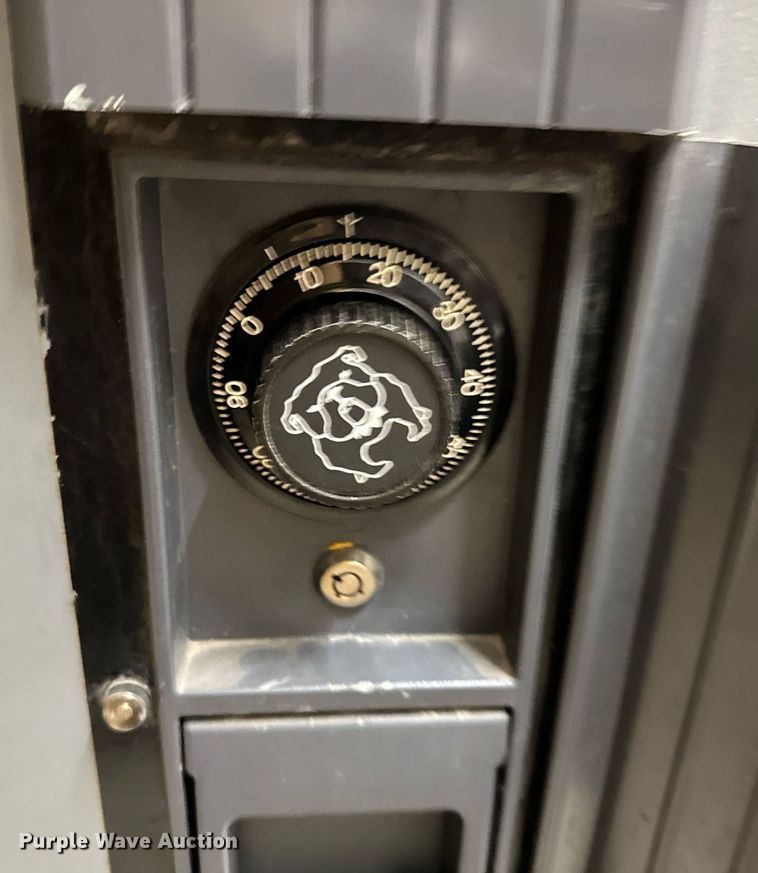 image for item IE9082 Office supplies