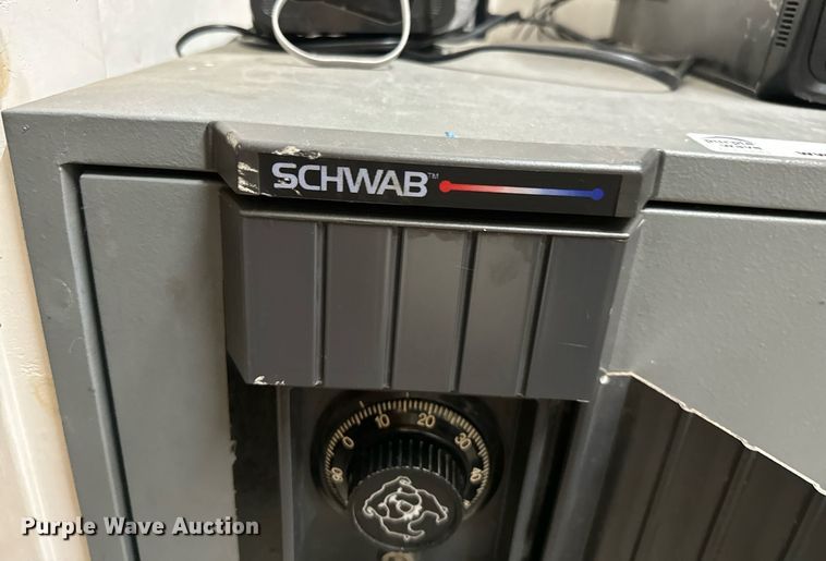 image for item IE9082 Office supplies