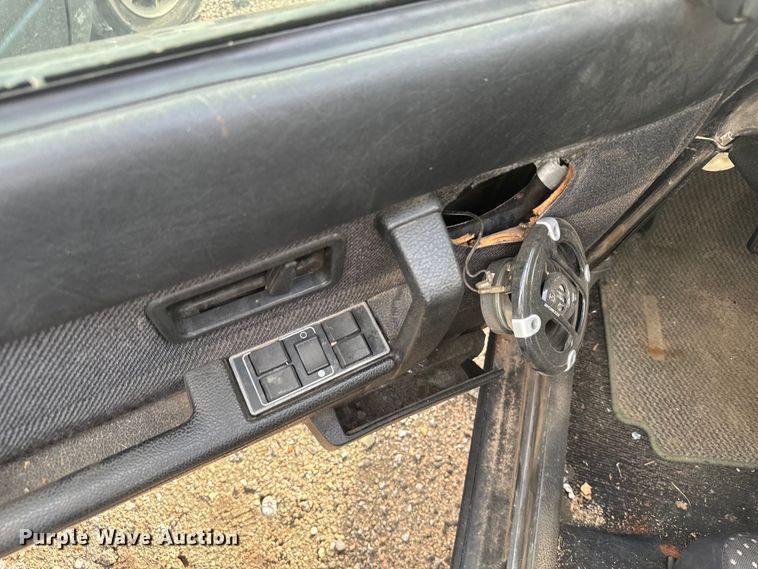 image for item JD9297 1989 Volvo 240 DL 