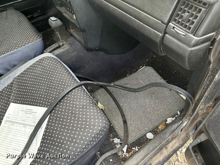 image for item JD9297 1989 Volvo 240 DL 