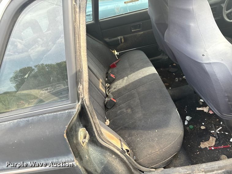 image for item JD9297 1989 Volvo 240 DL 