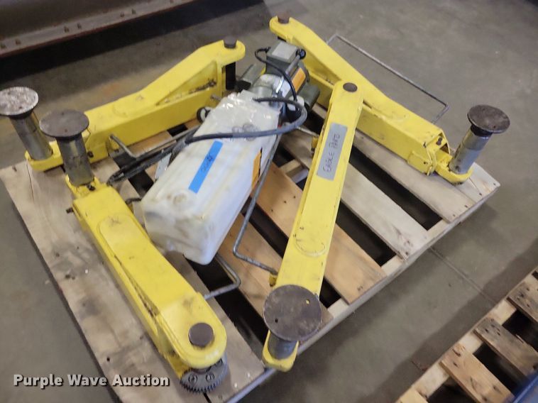image for item JO9470 Eagle Equipment  automotive lift