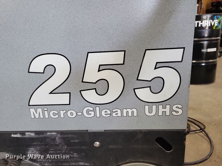 image for item JO9473 Tomcat floor burnisher