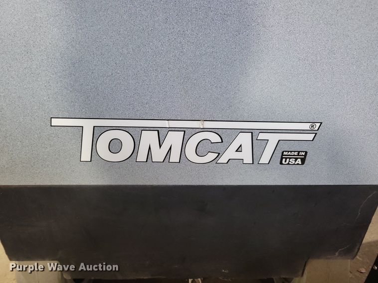 image for item JO9473 Tomcat floor burnisher