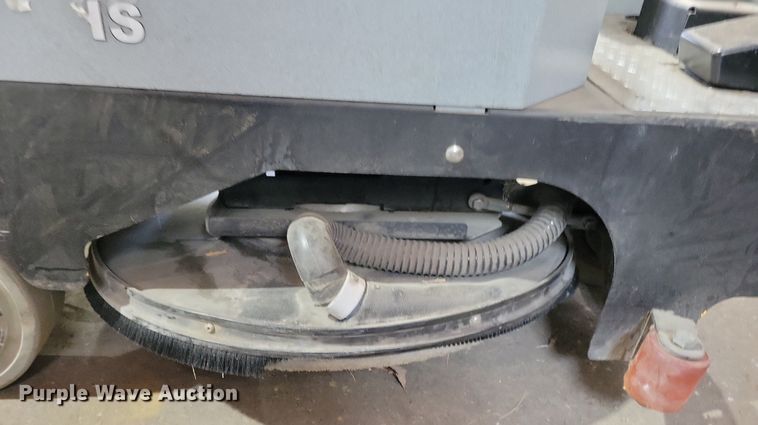 image for item JO9473 Tomcat floor burnisher