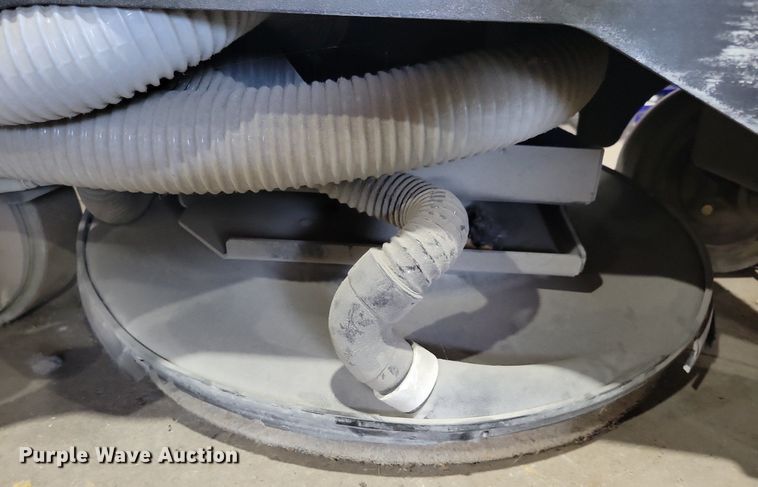 image for item JO9473 Tomcat floor burnisher