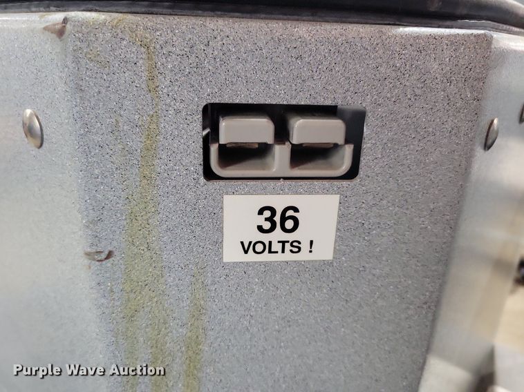 image for item JO9473 Tomcat floor burnisher