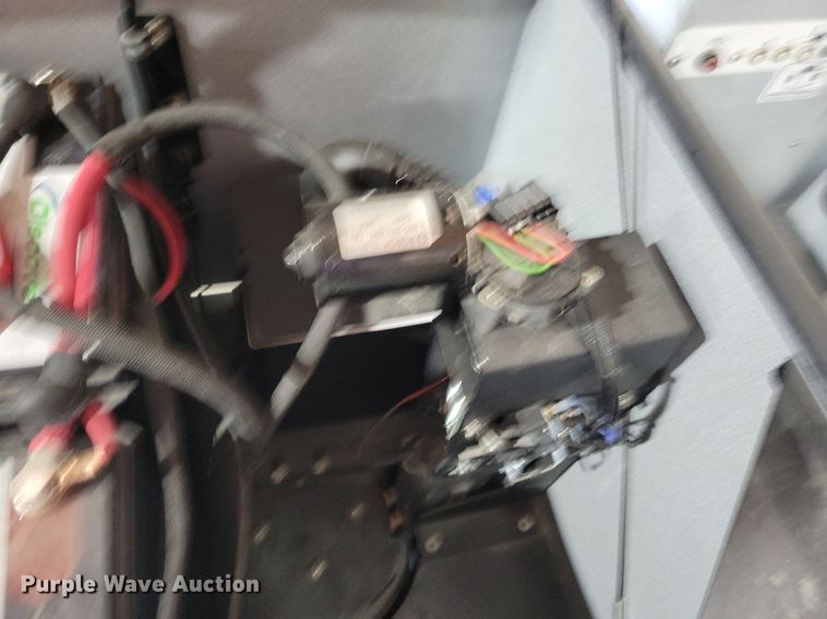 image for item JO9473 Tomcat floor burnisher