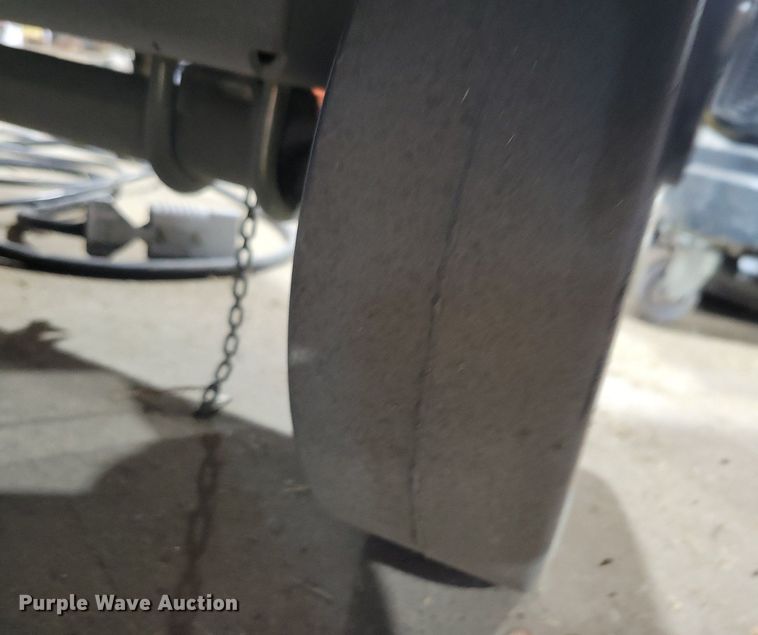 image for item JO9473 Tomcat floor burnisher