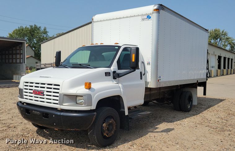image for item JO9475 2009 GMC C5500 box truck