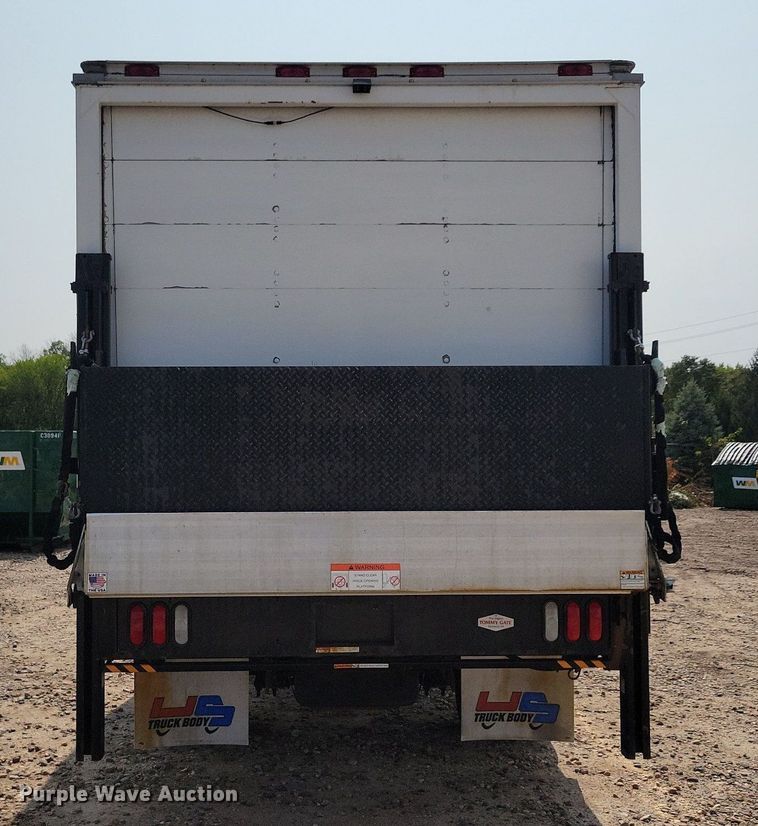 image for item JO9475 2009 GMC C5500 box truck