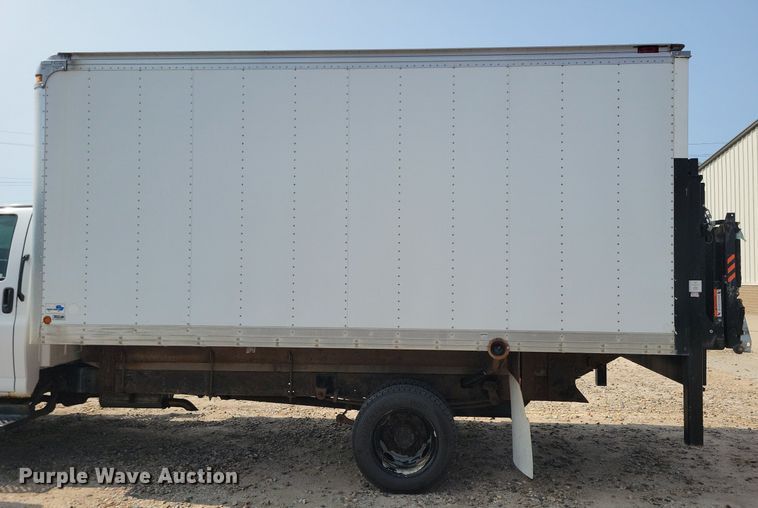 image for item JO9475 2009 GMC C5500 box truck