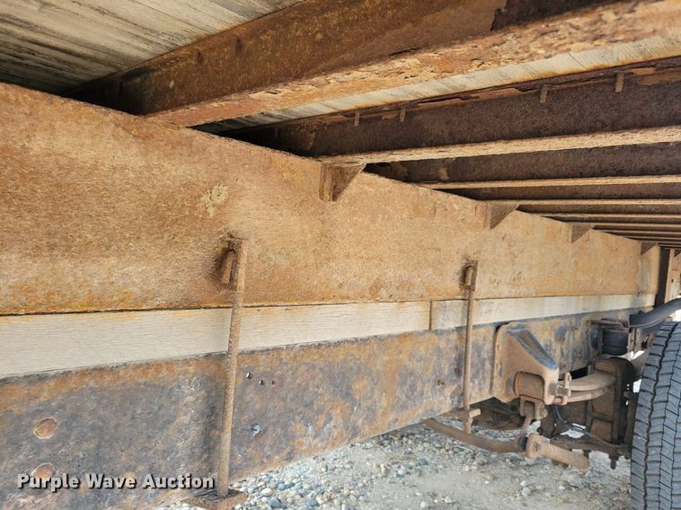 image for item JO9475 2009 GMC C5500 box truck