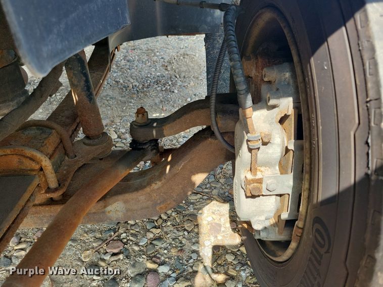 image for item JO9475 2009 GMC C5500 box truck