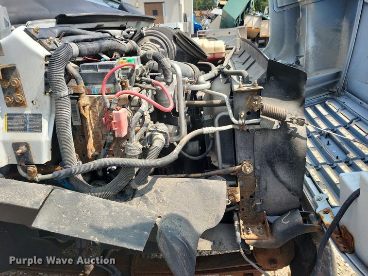 image for item JO9475 2009 GMC C5500 box truck