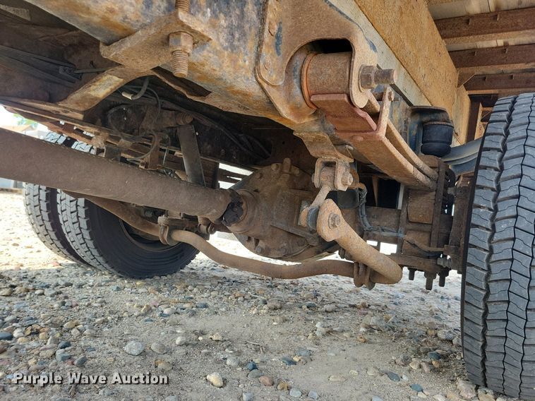 image for item JO9475 2009 GMC C5500 box truck