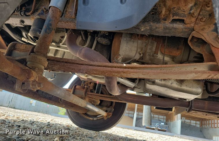 image for item JO9475 2009 GMC C5500 box truck