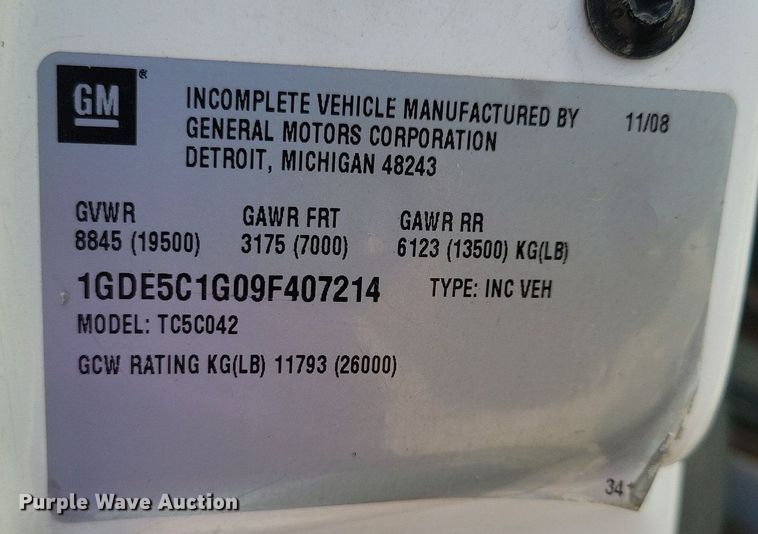 image for item JO9475 2009 GMC C5500 box truck