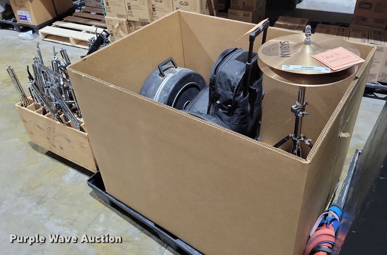 image for item JO9486 Percussion instruments 