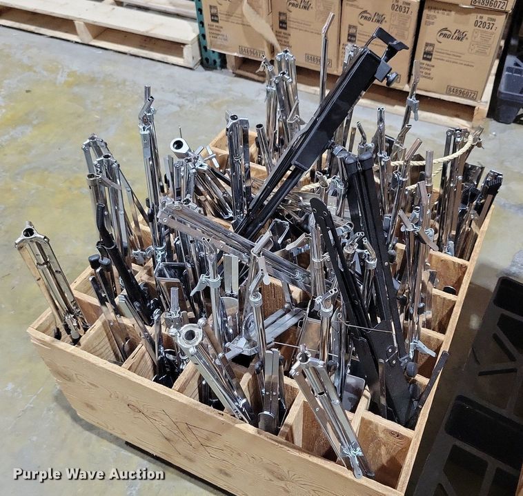 image for item JO9486 Percussion instruments 