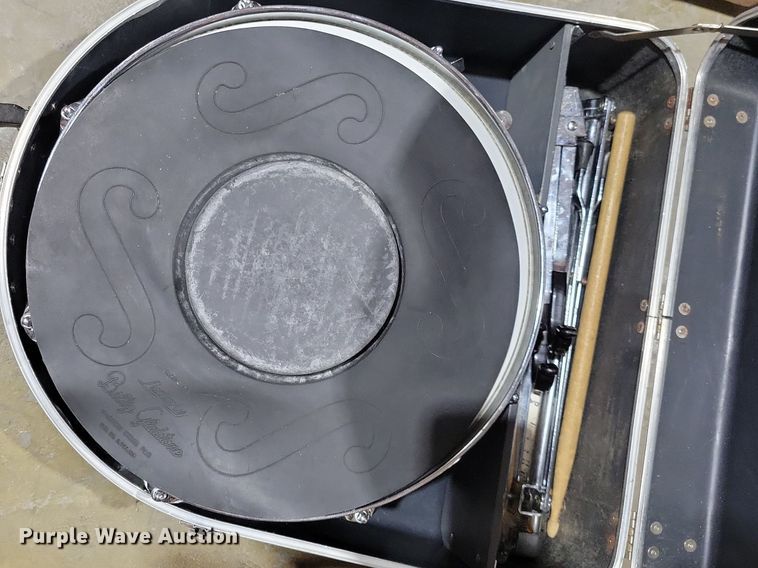 image for item JO9486 Percussion instruments 