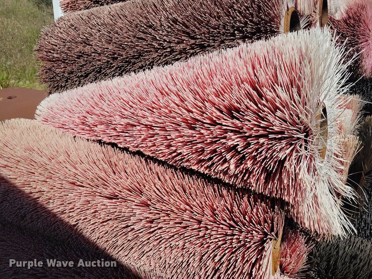 image for item JO9507 Approximately 35 brooms